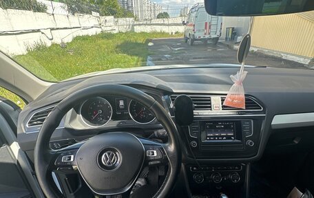 Volkswagen Tiguan II, 2017 год, 1 950 000 рублей, 5 фотография