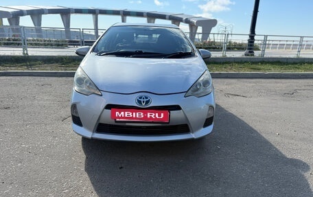 Toyota Aqua I, 2014 год, 680 000 рублей, 2 фотография