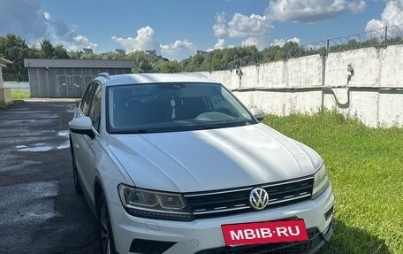 Volkswagen Tiguan II, 2017 год, 1 950 000 рублей, 8 фотография