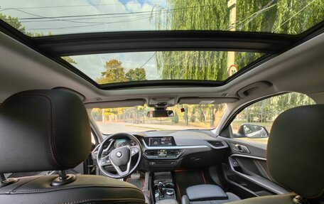 BMW 1 серия, 2021 год, 3 050 000 рублей, 13 фотография