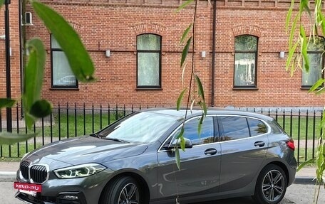 BMW 1 серия, 2021 год, 3 050 000 рублей, 9 фотография