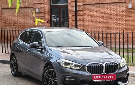 BMW 1 серия, 2021 год, 3 050 000 рублей, 7 фотография