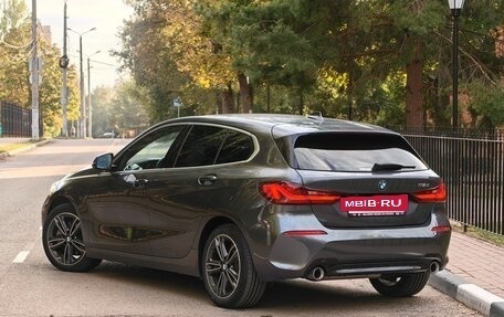BMW 1 серия, 2021 год, 3 050 000 рублей, 4 фотография