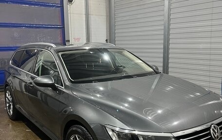 Volkswagen Passat B8 рестайлинг, 2017 год, 2 000 000 рублей, 19 фотография