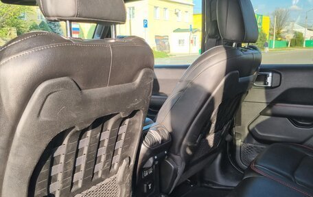 Jeep Wrangler, 2021 год, 4 000 000 рублей, 11 фотография