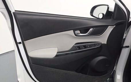 Hyundai Kona I, 2022 год, 1 320 000 рублей, 24 фотография