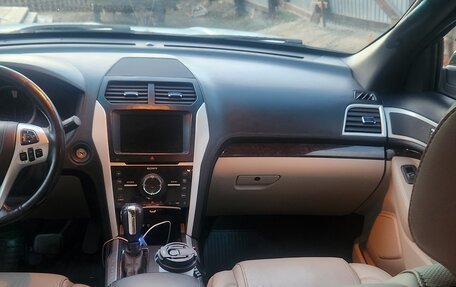 Ford Explorer VI, 2012 год, 1 335 000 рублей, 8 фотография