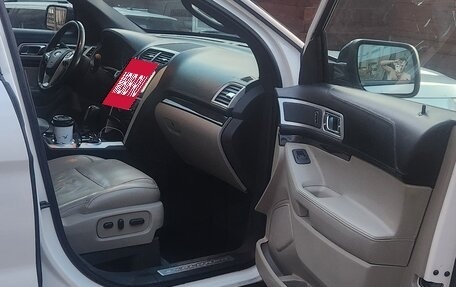 Ford Explorer VI, 2012 год, 1 335 000 рублей, 21 фотография