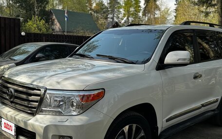 Toyota Land Cruiser 200, 2012 год, 2 750 000 рублей, 9 фотография