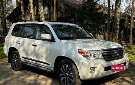 Toyota Land Cruiser 200, 2012 год, 2 750 000 рублей, 14 фотография