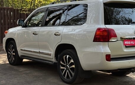 Toyota Land Cruiser 200, 2012 год, 2 750 000 рублей, 21 фотография