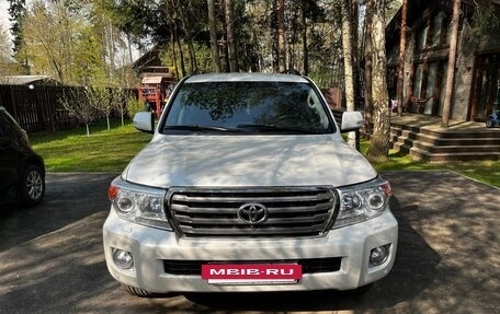 Toyota Land Cruiser 200, 2012 год, 2 750 000 рублей, 34 фотография