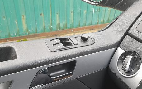 Volkswagen Multivan T5, 2011 год, 2 100 000 рублей, 2 фотография