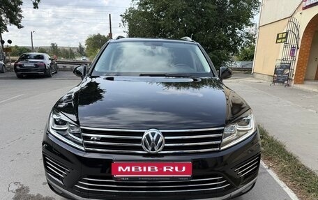 Volkswagen Touareg III, 2016 год, 3 200 000 рублей, 2 фотография