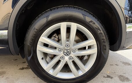 Volkswagen Touareg III, 2016 год, 3 200 000 рублей, 37 фотография