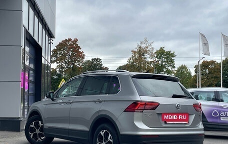 Volkswagen Tiguan II, 2019 год, 2 399 000 рублей, 3 фотография