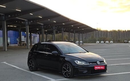 Volkswagen Golf VII, 2019 год, 1 880 000 рублей, 1 фотография