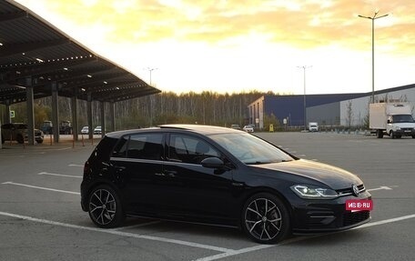 Volkswagen Golf VII, 2019 год, 1 880 000 рублей, 2 фотография