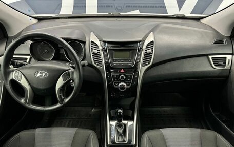 Hyundai i30 II рестайлинг, 2012 год, 949 900 рублей, 10 фотография