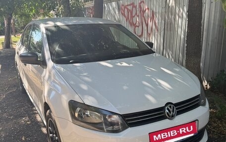 Volkswagen Polo VI (EU Market), 2013 год, 725 000 рублей, 2 фотография