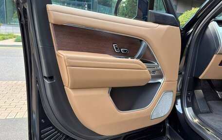 Land Rover Range Rover IV рестайлинг, 2025 год, 27 800 000 рублей, 12 фотография