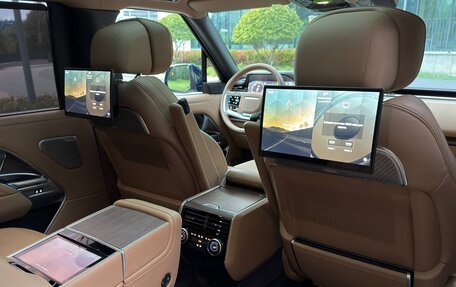 Land Rover Range Rover IV рестайлинг, 2025 год, 27 800 000 рублей, 30 фотография