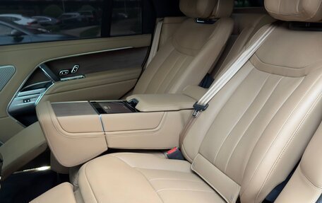 Land Rover Range Rover IV рестайлинг, 2025 год, 27 800 000 рублей, 37 фотография