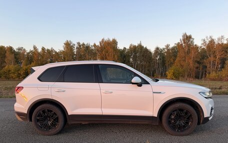 Volkswagen Touareg III, 2020 год, 3 250 000 рублей, 4 фотография