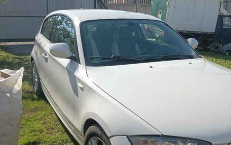 BMW 1 серия, 2011 год, 700 000 рублей, 5 фотография