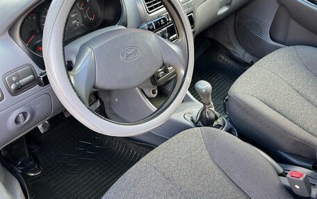 Hyundai Accent II, 2004 год, 210 000 рублей, 10 фотография