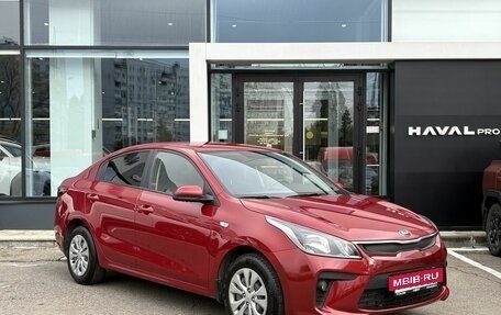 KIA Rio IV, 2018 год, 1 299 000 рублей, 3 фотография