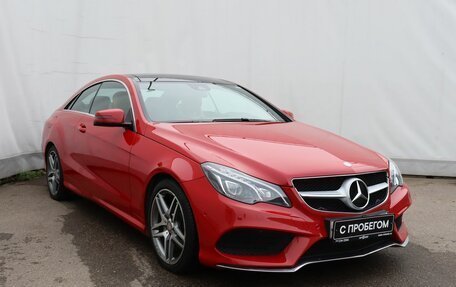 Mercedes-Benz E-Класс, 2015 год, 2 499 000 рублей, 3 фотография