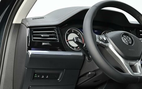 Volkswagen Touareg III, 2019 год, 3 535 000 рублей, 7 фотография
