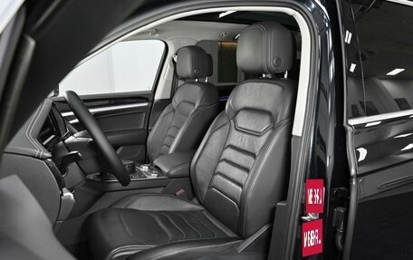 Volkswagen Touareg III, 2019 год, 3 535 000 рублей, 9 фотография