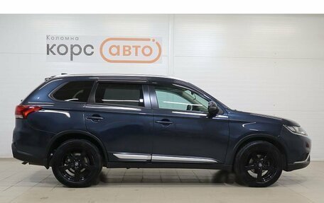 Mitsubishi Outlander III рестайлинг 3, 2019 год, 2 128 000 рублей, 4 фотография