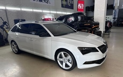Skoda Superb III рестайлинг, 2019 год, 2 600 000 рублей, 1 фотография