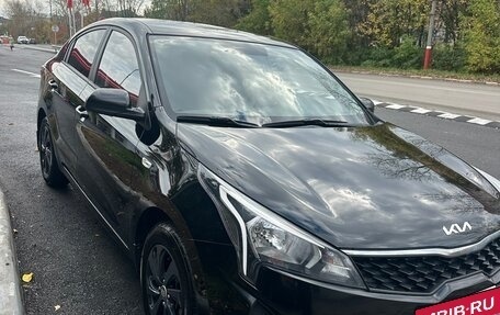 KIA Rio IV, 2021 год, 1 650 000 рублей, 2 фотография