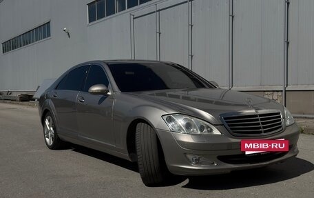 Mercedes-Benz S-Класс, 2006 год, 850 000 рублей, 4 фотография