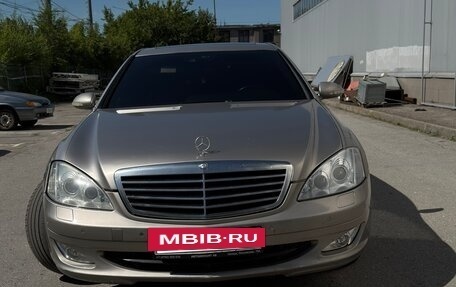 Mercedes-Benz S-Класс, 2006 год, 850 000 рублей, 3 фотография