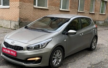 KIA cee'd III, 2016 год, 1 300 000 рублей, 2 фотография