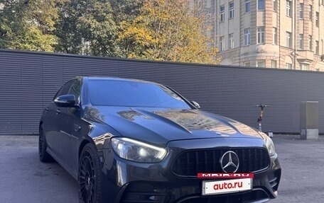 Mercedes-Benz E-Класс, 2019 год, 2 599 000 рублей, 2 фотография