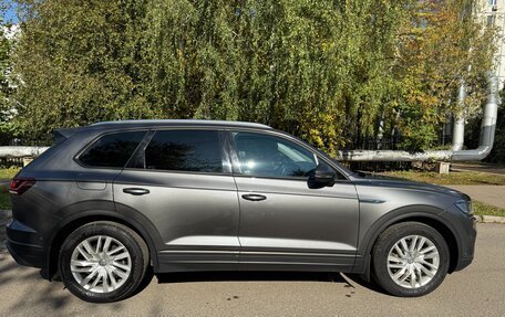Volkswagen Touareg III, 2019 год, 5 100 000 рублей, 2 фотография