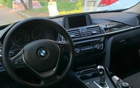 BMW 3 серия, 2017 год, 1 800 000 рублей, 12 фотография