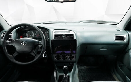 Toyota Avensis III рестайлинг, 2001 год, 349 000 рублей, 3 фотография