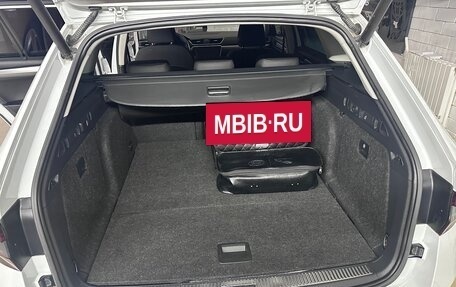 Skoda Superb III рестайлинг, 2019 год, 2 600 000 рублей, 10 фотография