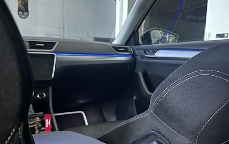 Skoda Superb III рестайлинг, 2019 год, 2 600 000 рублей, 12 фотография