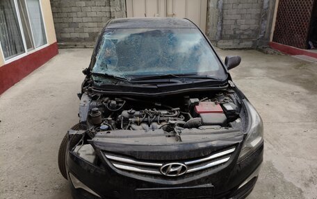 Hyundai Solaris II рестайлинг, 2016 год, 400 000 рублей, 1 фотография