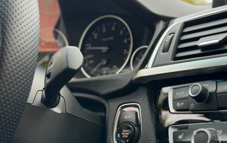 BMW 3 серия, 2018 год, 2 490 000 рублей, 19 фотография