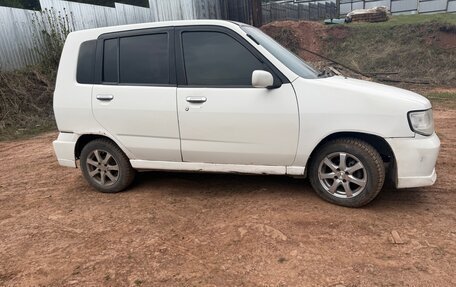 Nissan Cube II, 2000 год, 250 000 рублей, 4 фотография