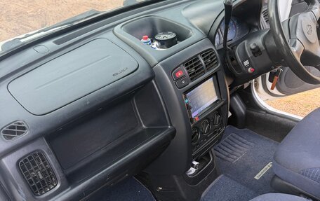 Nissan Cube II, 2000 год, 250 000 рублей, 13 фотография